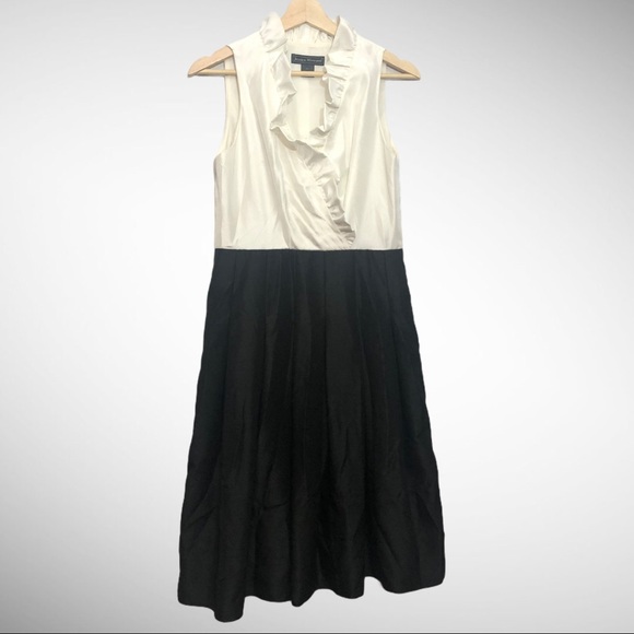Jessica Howard Dresses & Skirts - Sleeveless petite dress size 8 by Jessica Howard